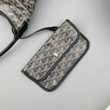 Load image into Gallery viewer, Goyard Boheme Hobo Bag