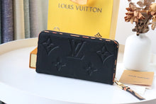 Load image into Gallery viewer, Louis Vuitton Zippy Wallet