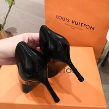 Load image into Gallery viewer, Louis Vuitton Heartbreaker Pump