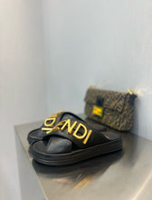 Load image into Gallery viewer, Fendi Fendigraphy Slides