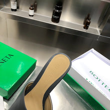 Load image into Gallery viewer, Bottega Veneta Stretch Heels