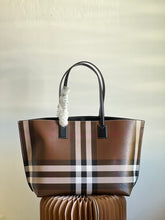 Load image into Gallery viewer, Burberry Check And Leather Medium Tote Bag