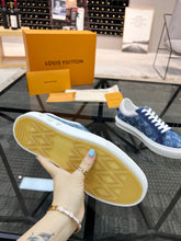 Load image into Gallery viewer, Louis Vuitton Ollie Sneakers