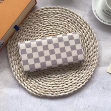 Load image into Gallery viewer, Louis Vuitton Emilie Wallet
