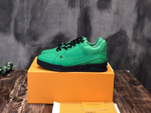 Load image into Gallery viewer, Louis Vuitton Trainer Sneakers