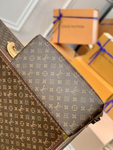 Load image into Gallery viewer, Louis Vuitton Grand Palais Bag