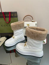 Load image into Gallery viewer, Gucci Horsebit Boots
