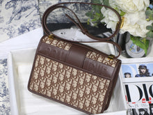 Load image into Gallery viewer, Christian Dior 30 Montaigne Bag