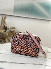 Load image into Gallery viewer, Louis Vuitton NeoNoe MM Bag