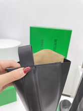 Load image into Gallery viewer, Bottega Veneta Flash Boots