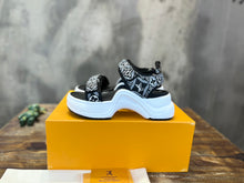 Load image into Gallery viewer, Louis Vuitton Archlight Flat Sandals