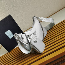 Load image into Gallery viewer, Prada Re- Edition 2005 Re-Nylon Bag