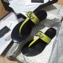 Load image into Gallery viewer, Gucci Leather Thong Sandal