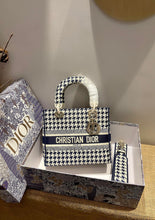 Load image into Gallery viewer, Christian Dior Medium Lady D Lite Bag
