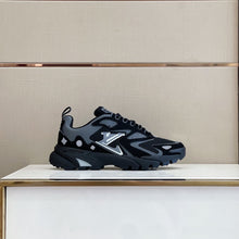 Load image into Gallery viewer, Louis Vuitton Runner Tatic Sneakers