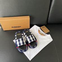 Load image into Gallery viewer, Burberry Men Slides