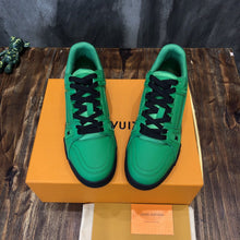Load image into Gallery viewer, Louis Vuitton Trainer Sneakers