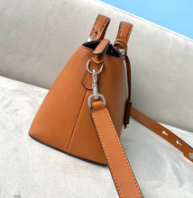 Load image into Gallery viewer, Fendi By The Way Medium Bag