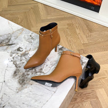 Load image into Gallery viewer, Louis Vuitton Signature Ankle Boot