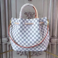 Load image into Gallery viewer, Louis Vuitton Girolata Bag