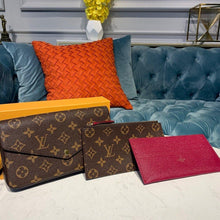 Load image into Gallery viewer, Louis Vuitton Felicie Pochette Bag - LUXURY KLOZETT