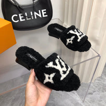 Load image into Gallery viewer, Louis Vuitton Magnetic Mule
