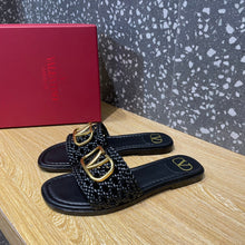 Load image into Gallery viewer, Valentino Vlogo Signature Flat Slide