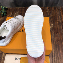 Load image into Gallery viewer, Louis Vuitton Time Out Sneaker