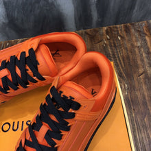 Load image into Gallery viewer, Louis Vuitton Trainer Sneakers
