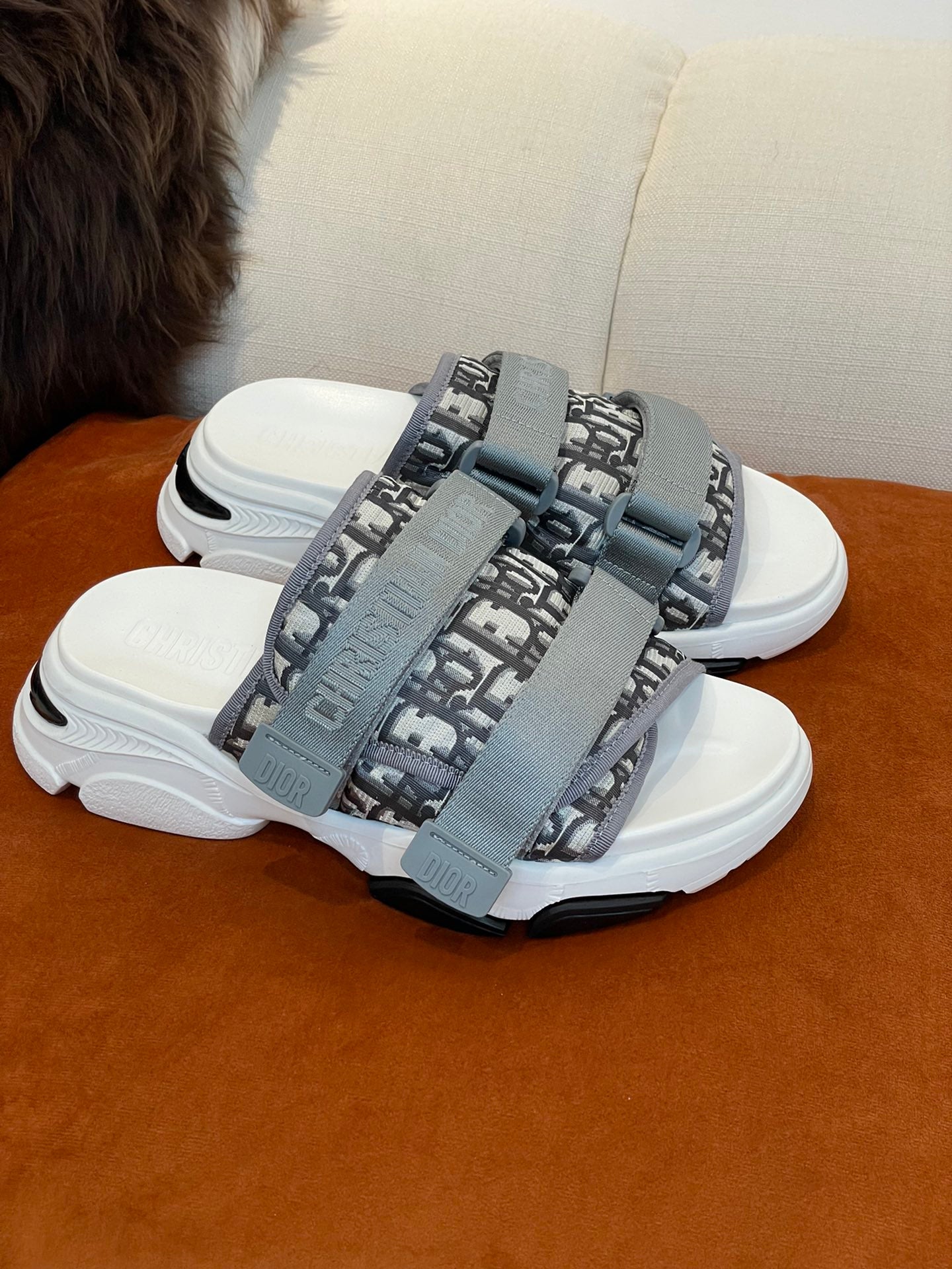 Christian Dior D Wander Slides