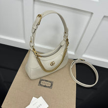 Load image into Gallery viewer, Gucci Aphrodite Small shoulder Bag