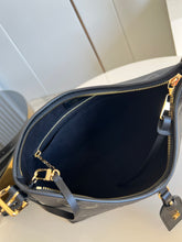 Load image into Gallery viewer, Louis Vuitton Carryall PM Bag