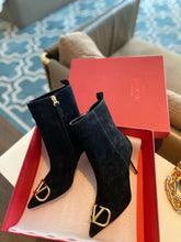 Load image into Gallery viewer, Valentino Boots
