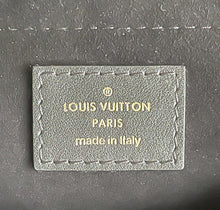 Load image into Gallery viewer, Louis Vuitton New Wave Chain Bag