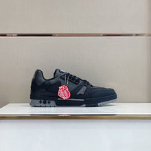 Load image into Gallery viewer, Louis Vuitton Trainer Sneakers