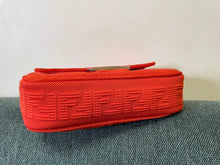 Load image into Gallery viewer, Fendi Midi Baguette Chain Bag