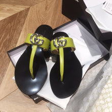 Load image into Gallery viewer, Gucci Leather Thong Sandal