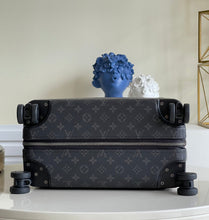 Load image into Gallery viewer, Louis Vuitton Horizon 50 Suitcase