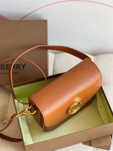Load image into Gallery viewer, Burberry Elizabeth Medium Bag