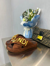 Load image into Gallery viewer, Fendi Fendigraphy Slides