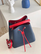 Load image into Gallery viewer, Louis Vuitton NeoNoe MM Bag