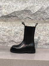 Load image into Gallery viewer, Bottega Veneta Tire Boots