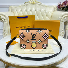 Load image into Gallery viewer, Louis Vuitton Pochette Metis Bag