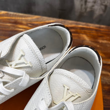 Load image into Gallery viewer, Louis Vuitton Resort Sneakers