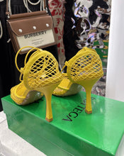 Load image into Gallery viewer, Bottega Veneta Heels