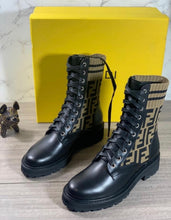 Load image into Gallery viewer, Fendi Rockoko Boots