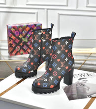 Load image into Gallery viewer, Louis Vuitton Boots