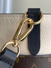 Load image into Gallery viewer, Louis Vuitton On My Side MM Bag