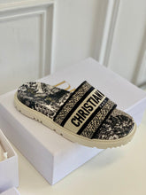 Load image into Gallery viewer, Christian Dior Dway Slide