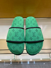 Load image into Gallery viewer, Louis Vuitton Men Slides
